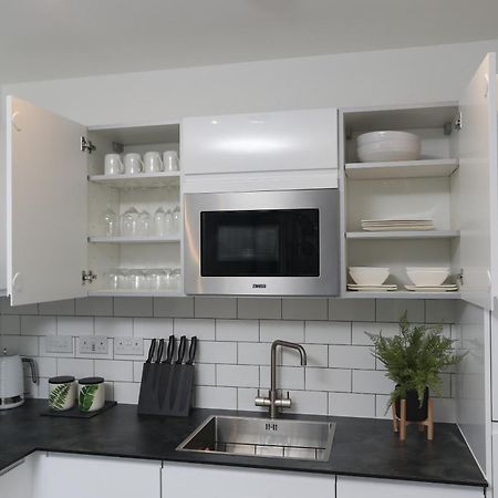 Luxury Apartments In Central Watford Уотфорд Экстерьер фото