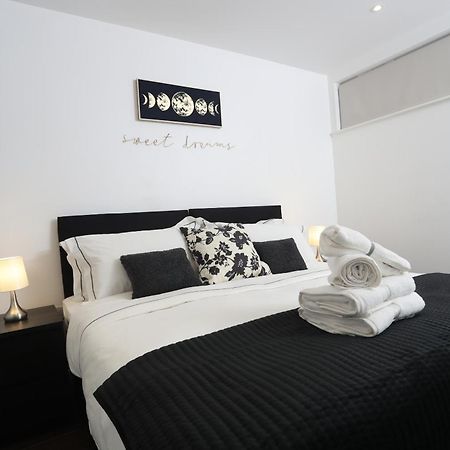 Luxury Apartments In Central Watford Уотфорд Экстерьер фото