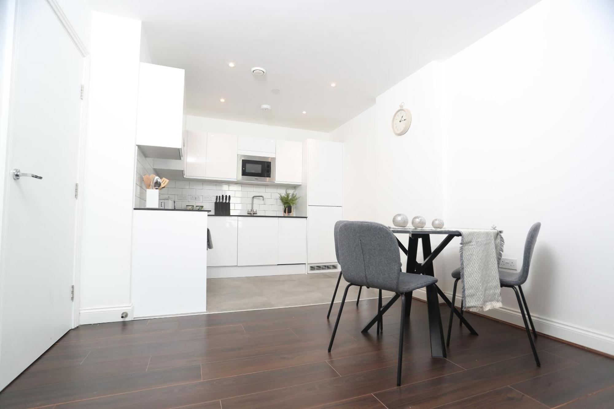 Luxury Apartments In Central Watford Уотфорд Экстерьер фото