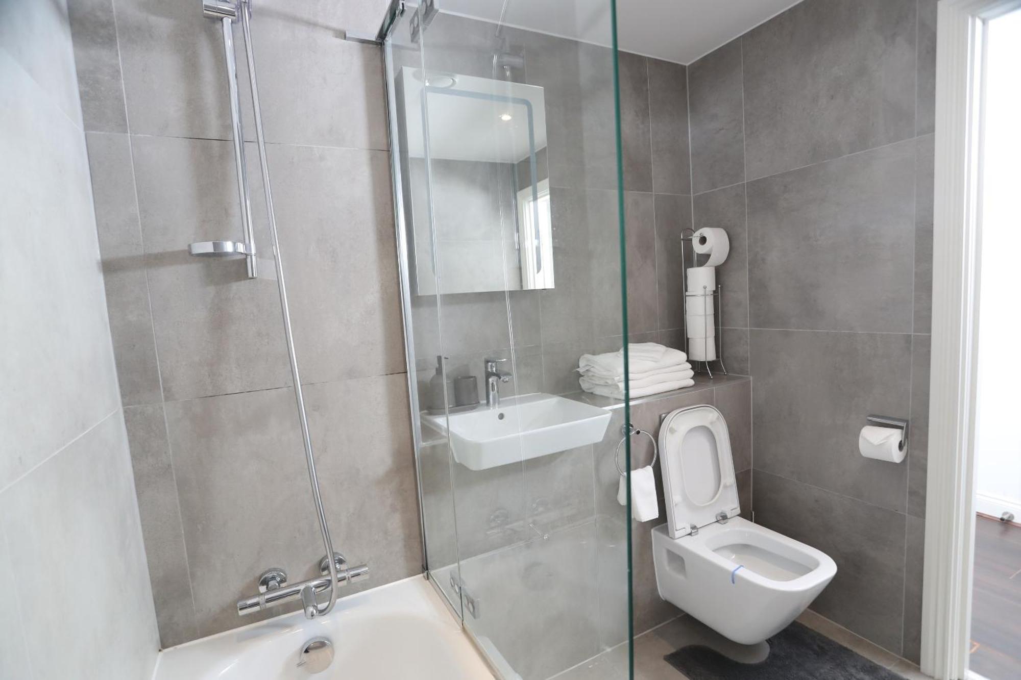 Luxury Apartments In Central Watford Уотфорд Экстерьер фото
